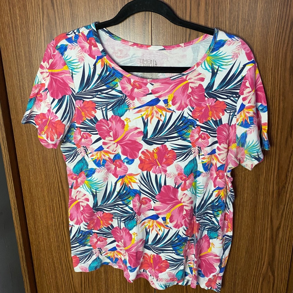 Time and Tru T-Shirt Women Large L White Tropical Floral Hibiscus Short Sleeve
